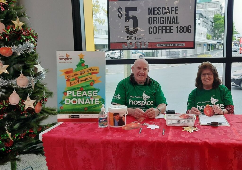 Trees of Remembrance Christmas 2023 Hospice West Auckland